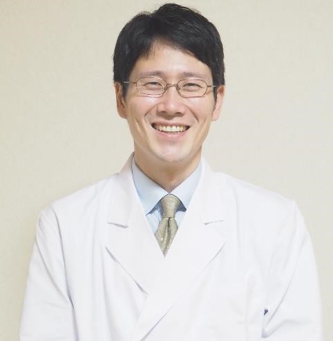 院長写真、医師 各務